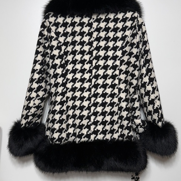 Coalition LA Houndstooth Faux Fur Coat - Picture 14 of 17